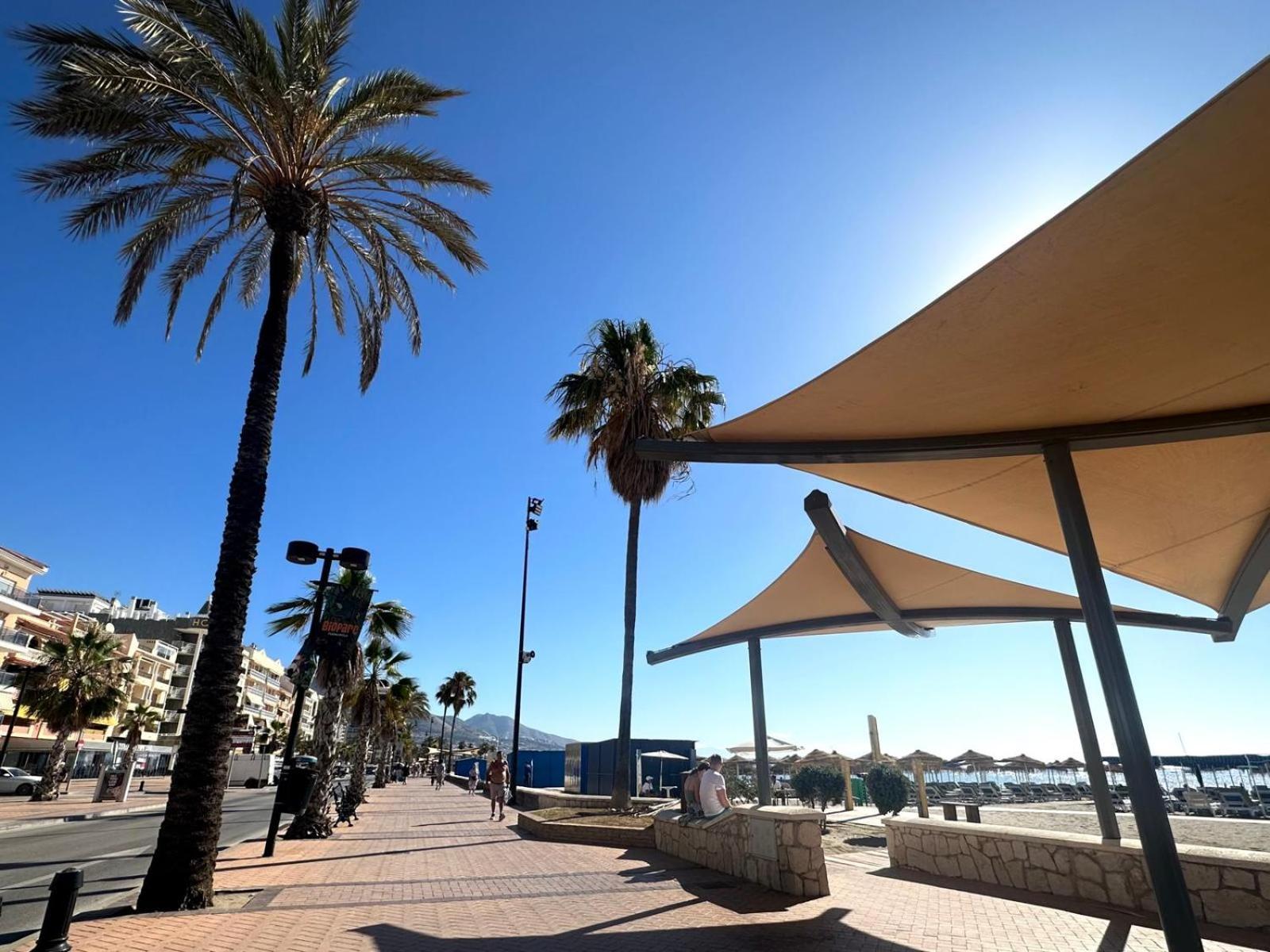 Costa Del Sol Seaside Studio - 5 Mins From Beach フエンヒロラ エクステリア 写真
