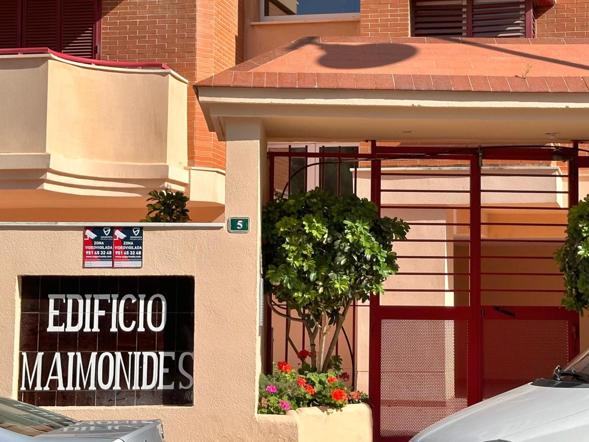 Costa Del Sol Seaside Studio - 5 Mins From Beach フエンヒロラ エクステリア 写真